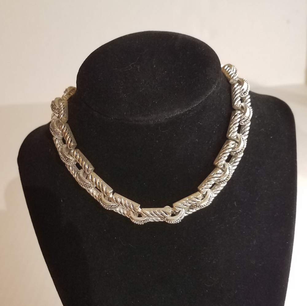 Chunky choker j168
